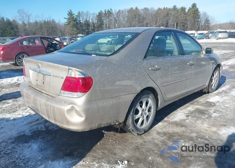 2005 Toyota Camry Xle z USA, uszkodzony, nr VIN 4T1BE30K75U631336
